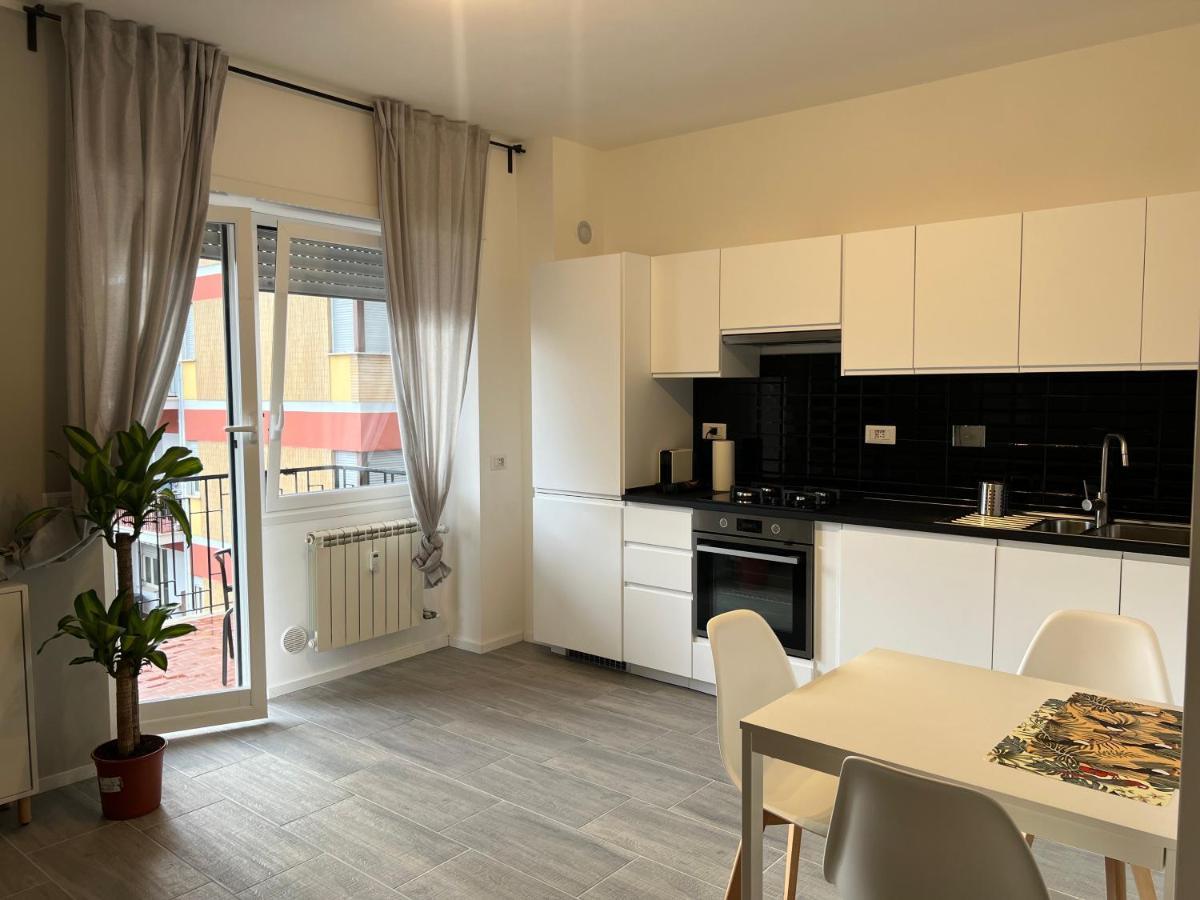 Tiburtina Flam Guest House Roma Ngoại thất bức ảnh
