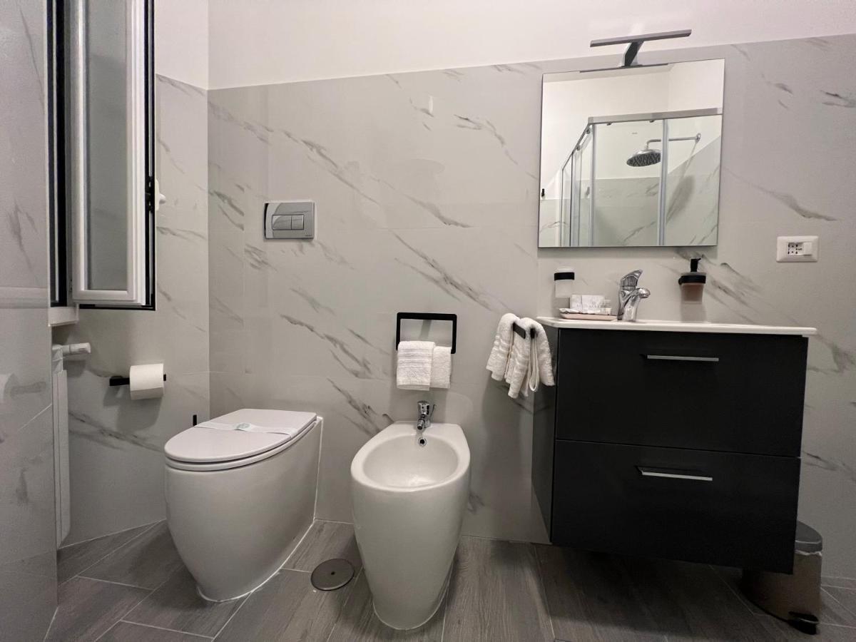 Tiburtina Flam Guest House Roma Ngoại thất bức ảnh