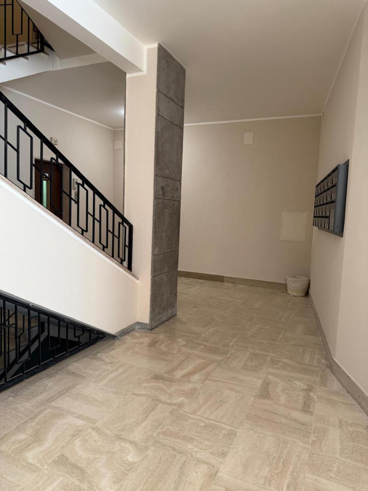 Tiburtina Flam Guest House Roma Ngoại thất bức ảnh
