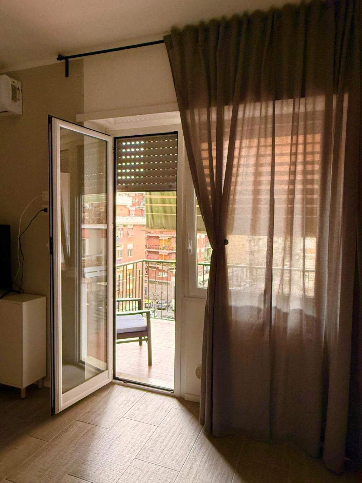 Tiburtina Flam Guest House Roma Ngoại thất bức ảnh