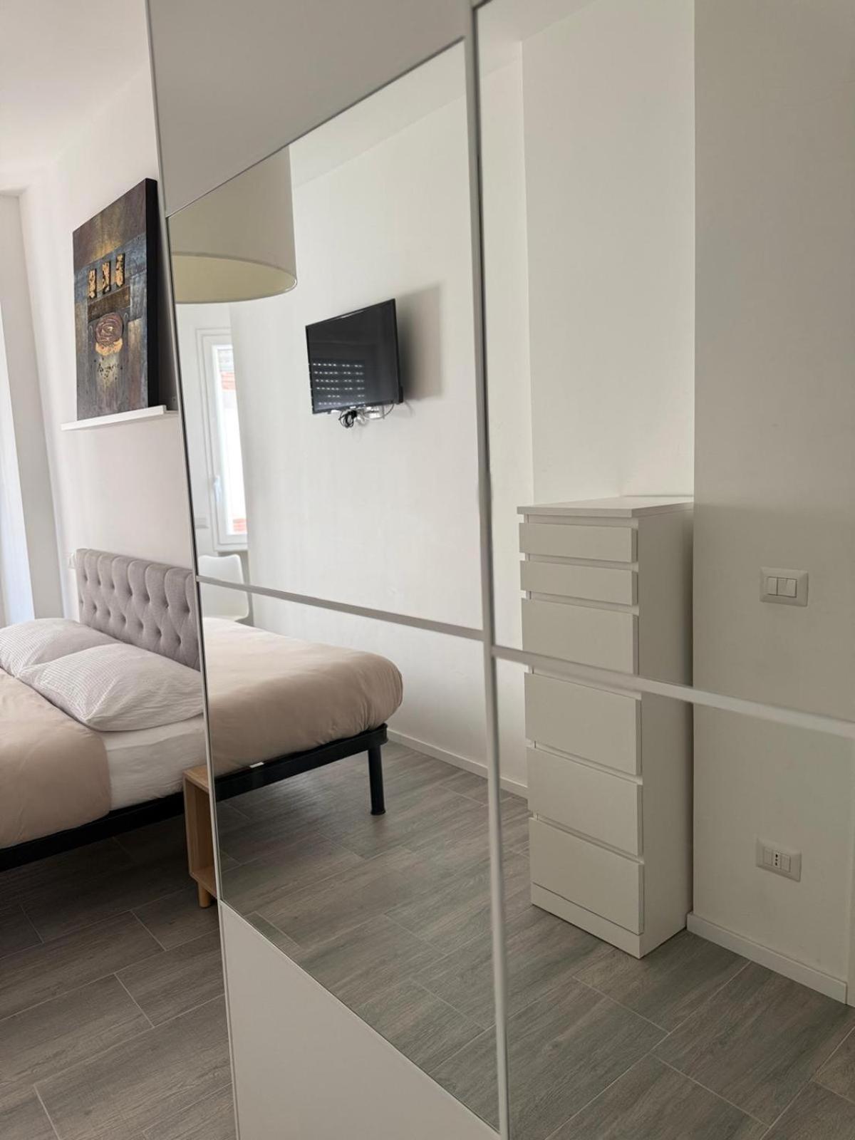 Tiburtina Flam Guest House Roma Ngoại thất bức ảnh